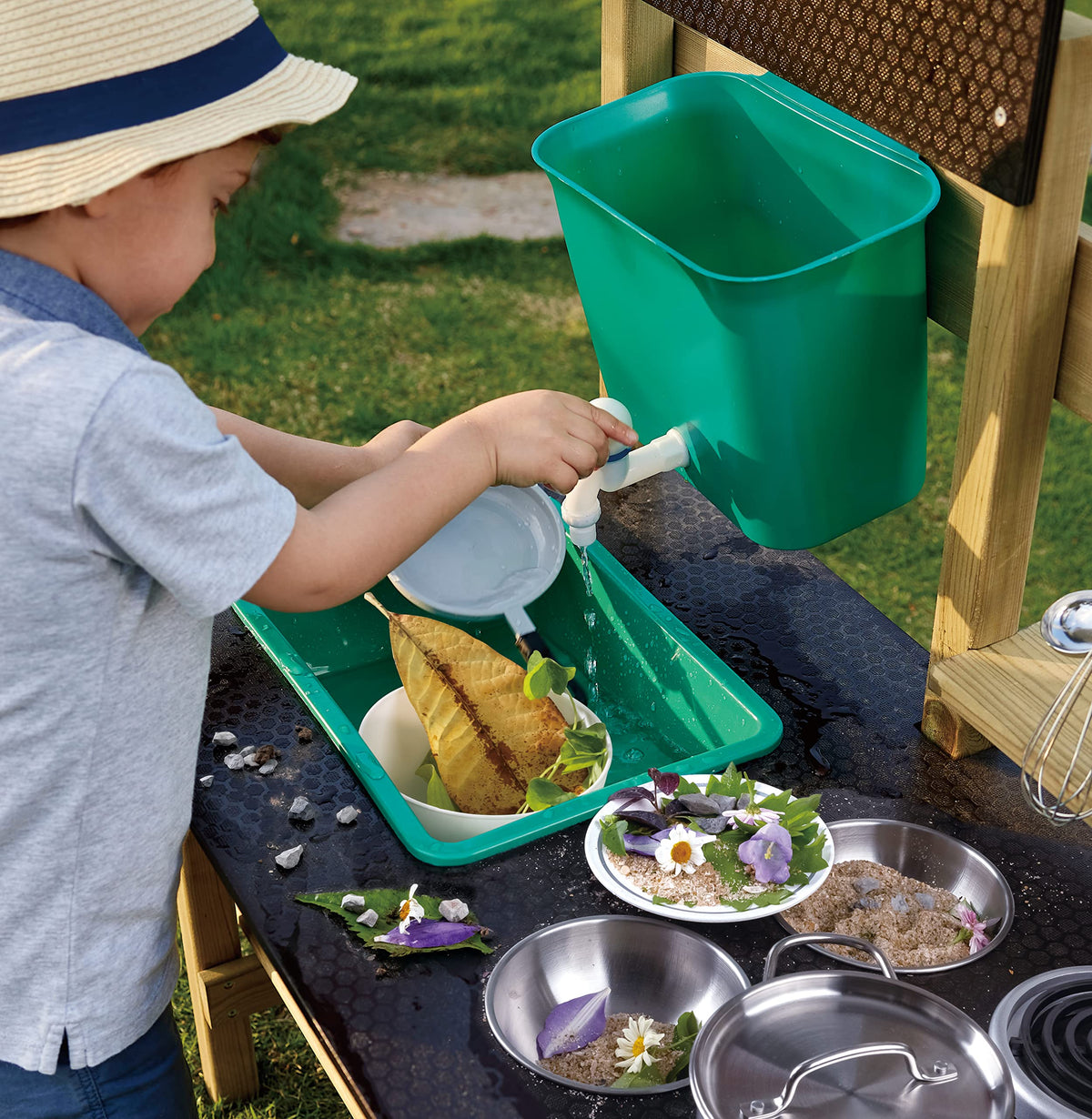 Outdoor Spielküche E3193 aus Kiefernholz für Kinder ab 3 Jahren mit Herd Backofen Spüle Wassertank und Küchenzubehör