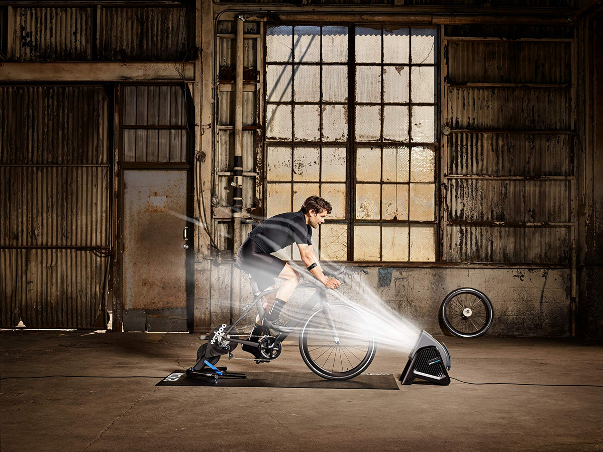 Bluetooth Ventilator KICKR HEADWIND 4 Geschwindigkeiten bis 48 km/h für Indoor Cycling mit App-Steuerung und ANT+
