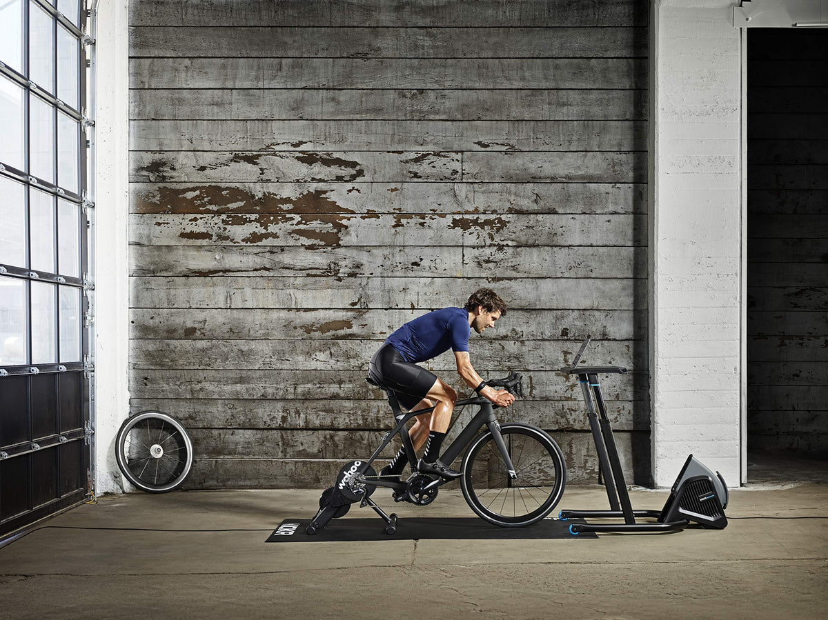 Bluetooth Ventilator KICKR HEADWIND 4 Geschwindigkeiten bis 48 km/h für Indoor Cycling mit App-Steuerung und ANT+