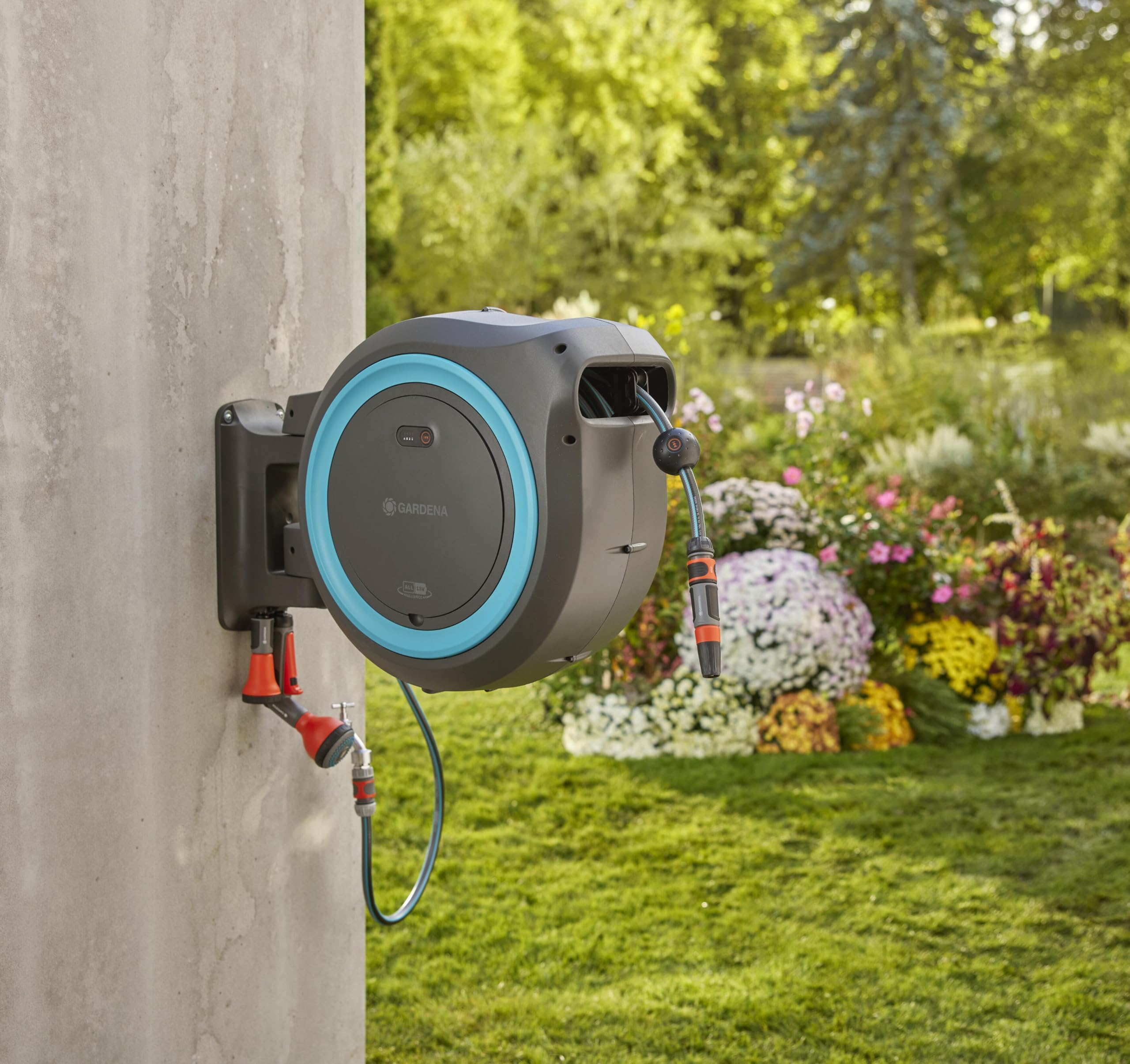 Akku Wand Schlauchbox 35 m Gartenschlauch Automatischer Schlauchaufroller 18V mit Schlauchführung RollControl Wandmontage 180° schwenkbar