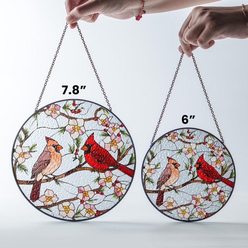 Kardinal Glasmalerei Suncatcher Fensterbehang Vogelglaskunst Wohnkultur Gedenk-Sonnenfänger