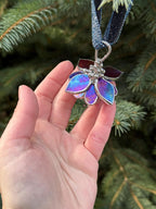 Multicolor Fuchsia Blume Glasmalerei Ornament Suncatcher Weihnachtsdeko 6x6 cm
