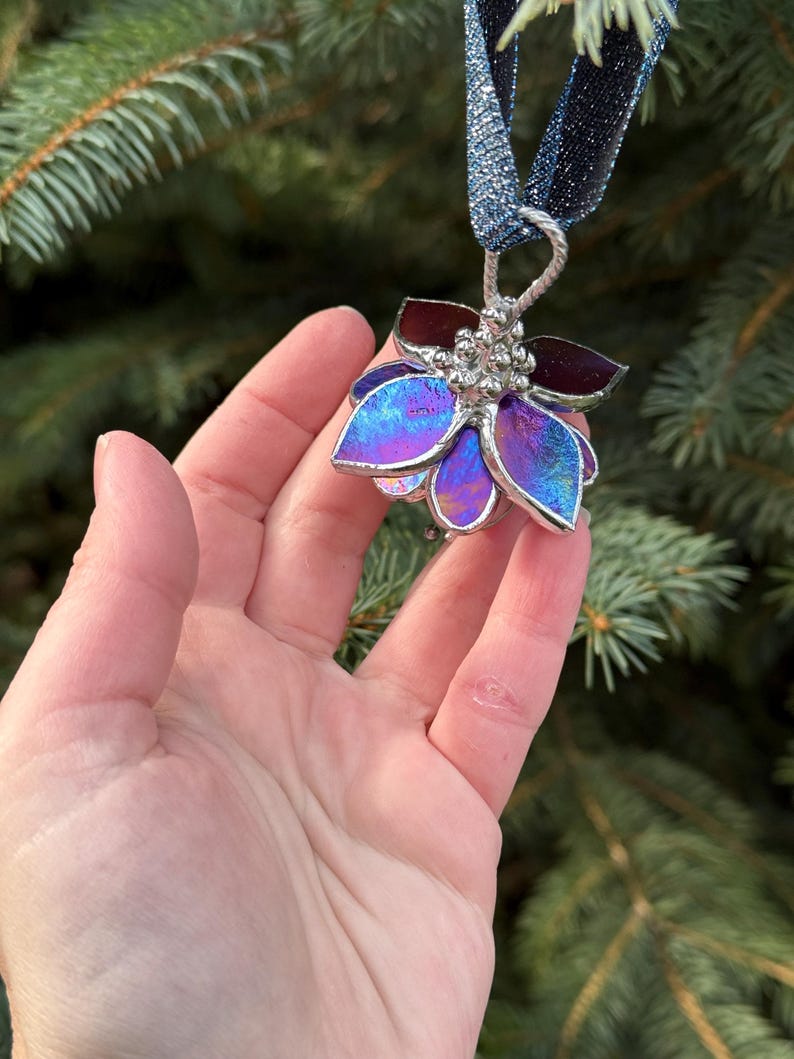Multicolor Fuchsia Blume Glasmalerei Ornament Suncatcher Weihnachtsdeko 6x6 cm