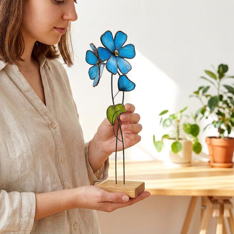 Blaue Vergissmeinnicht Glasblume Tischdekoration Eichensockel Tiffany Handwerk