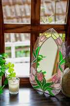 Glasmalerei Tulip Spiegel - Gothic Arch Floral Wanddekoration mit Kette