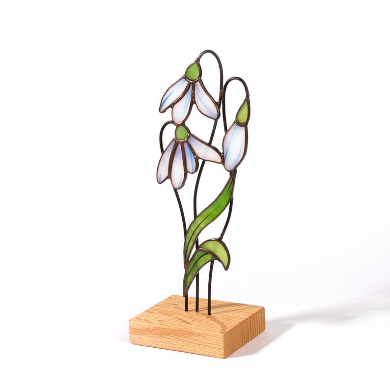 Kolibri- und Lilien-Skulptur aus Buntglas, Tiffany-Technik, Eichensockel, 26 cm