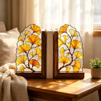 Ginkgoblattförmige Buchstütze aus Buntglas mit Holzsockel