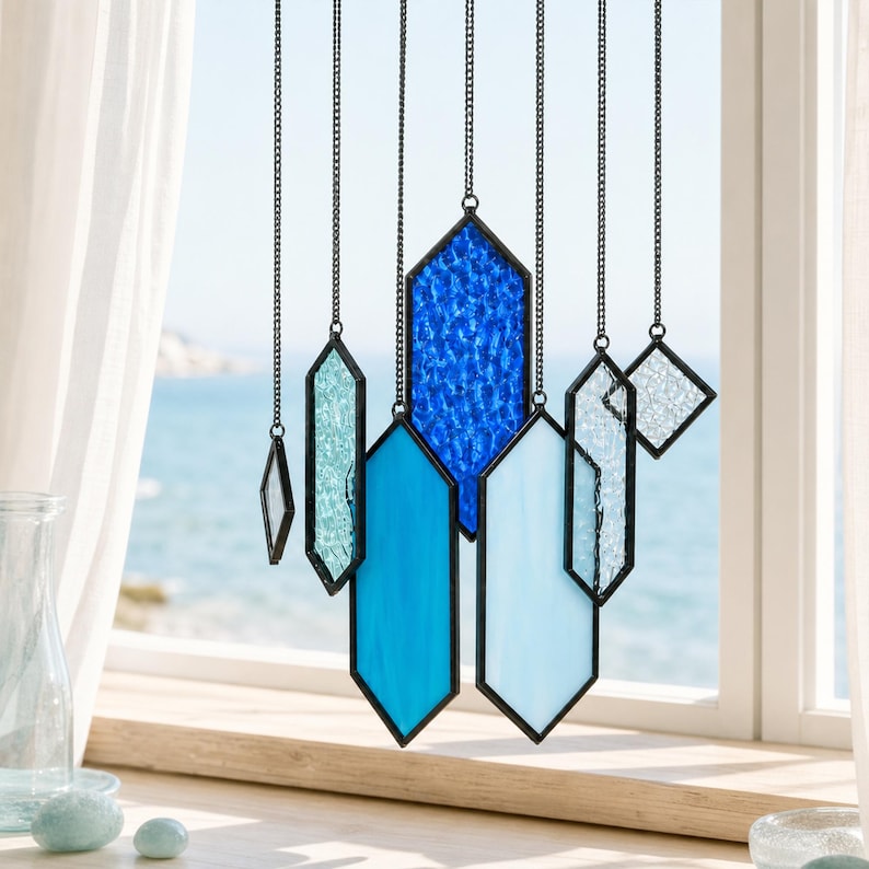 Geometrischer Buntglas-Sonnenfänger, farbenfrohes Glas-Windspiel