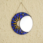 Blauer Buntglas-Spiegel mit Sonne- und Mondmotiv, rundes Wanddekor, handgefertigt